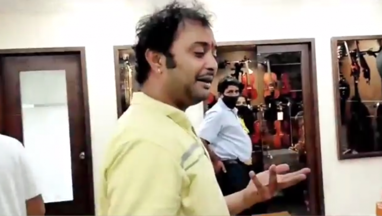 Kadri Manikanth and Sujay Shastri jamming on a C Ashwath’s Song