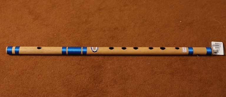 This amazing flautist at our Symphony showroom in Mangalore with a melodious tune – A treat to music lovers!